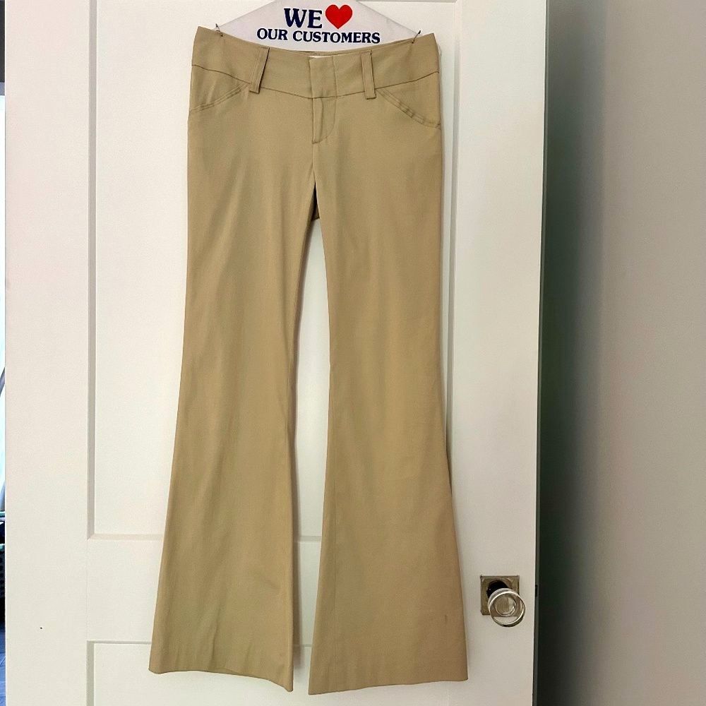 ALICE + OLIVIA Chic Khaki Wide Waistband Low-Rise Flare Trouser Pants Sz 4